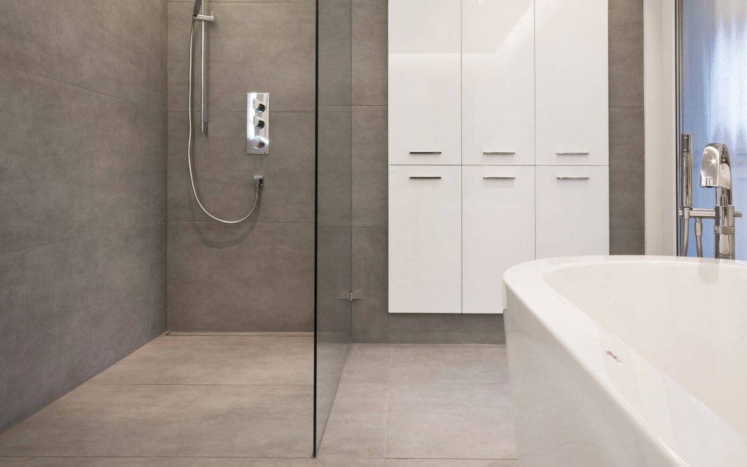 Duchas a ras de suelo: funcionalidad y estilo para tu baño moderno